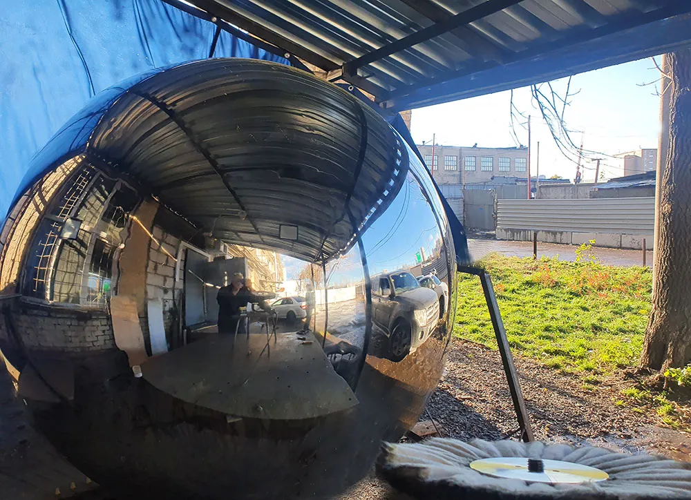 Зеркальный шар из нержавеющей стали - диаметр 2 метра Нижневартовск